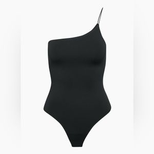 NEW Babaton Contour One Shoulder Bodysuit